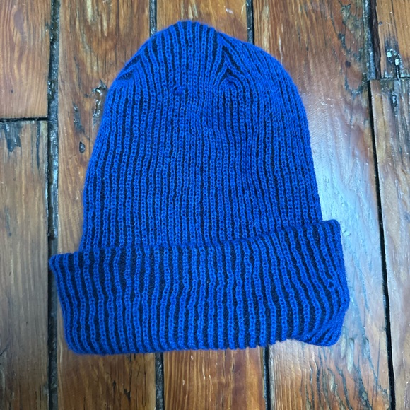 Verloop Blue Ribbed Beanie - Picture 2 of 2
